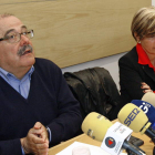 Manel Nadal y Pia Bosch, dos de los nueve miembros del PSC en Gerona que han dimitido.