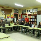 Fotografía de familia de los participantes en el curso de Turismo de Armi.