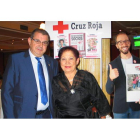 Los responsables de Cruz Roja antes de la cena. M. MACÍAS
