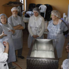 Los participantes en uno de los talleres de quesos de la empresa Equnaturocio. CAMPOS