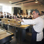 Ferran Adrià junto a su equipo de El Bulli.