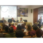 La casa de la cultura de Ciñera de Gordón se llenó de gente en la presentación.