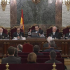 El presidente del tribunal que enjuicia la causa del ‘procés’, Manuel Marchena, en el centro. EFE