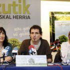 Miembros de ANV ofrecieron una rueda de prensa.