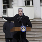 El alcalde de Nueva York, Bill de Blasio, en la rueda de prensa para pedir el ‘impeachment’ de Donald Trump. PETER FOLEY