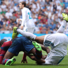 Marcelo en el momento de su entrada al jugador colombiano del Levante Jefferson Lerma. KIKO HUESCA