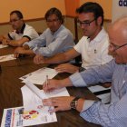 Dani Gordo, Emilio Orejas, René Mira y Serafín Vázquez firman el convenio.