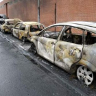 El fuego comenzó en los contenedores de basura.