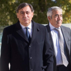 Julián Sanchez Melgar y el teniente fiscal de Cataluña, Francisco Bañeres. QUIQUE GARCÍA