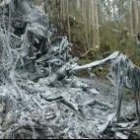 El helicóptero quedó totalmente carbonizado tras impactar con un cable de alta tensión y estrellarse