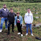 Los alumnos visitaron una explotación en Palacios del Sil. DL