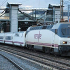 Una rama del tren hotel que conecta Vigo y Coruña con Barcelona. DL