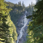 Una imagen de las cataratas de Shannon Falls, en Canadá, donde los tres youtubers perdieron la vida.  /