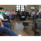 El filandón reunió a cuatro generaciones de trabajadores.