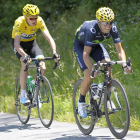 Froome por detrás de Valverde durante la etapa de ayer.