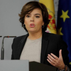 La vicepresidenta del Gobierno, Soraya Sáenz de Santamaría, en rueda de prensa.