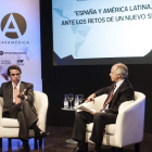 El ex presidente José María Aznar durante su participación en una charla coloquio.