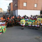Algunos de los participantes en el desfile de carnaval de Mansilla de las Mulas.