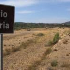 El río ha desaparecido por completo a su paso por la localidad de Nogarejas