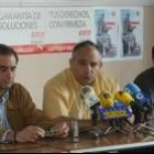 Vicente Mirón y Antonio Bas, flanqueando a Pedro Monasterio