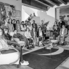 Imagen de los asistentes a la primera reunión de 'Los Encuentros'. IVÁN KALAX