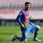 El Barcelona sigue haciendo cuentas para confirmar la renovación de Leo Messi. ENRIC FONTCUBERTA