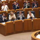 Juan Vicente Herrera, aplaudido durante su intervención en el Pleno de las Cortes de Castilla y León que acogen el debate sobre el estado de la Comunidad.