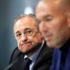 Florentino Pérez continúa buscando un sustituto para Zinedine Zidane. FERNANDO ALVARADO