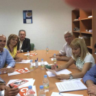 El PSOE se reunió con los tres nuevos concejales de Ciudadanos para intercambiar opiniones.