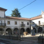 La casa consistorial de La Pola de Gordón se está renovando de forma completa.