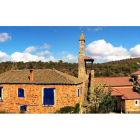 Iglesia y La Casa del Arzipreste en Requejo de Pradorrey.
