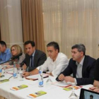 Los miembros de la candidatura con la que Carlos Pollán ganó las elecciones al Ademar.