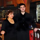 Elisa Bustamante y José Manuel Álvarez en el comedor de La Bodega de Guzmán.