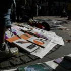 Centenares de niños acuden cada año a vender sus viejos libros.