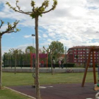 Parte de la pista polideportiva de este parque será para juegos infantiles