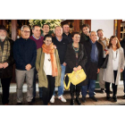 Pie de foto. FIRMA