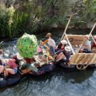 Uno de los más llamativos ingenios flotantes en el Cea.