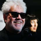 Pedro Almodóvar presta su imagen para la firma de lujo Prada. La campaña ya está en marcha.