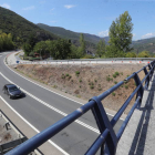 Actual Nacional 120 con dos carriles, a la salida del Bierzo en dirección a Galicia por la comarca de Valdeorras. ANA F. BARREDO