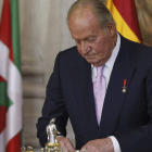 El rey Juan Carlos firmó el miércoles la ley orgánica que hizo efectiva su abdicación.