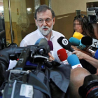 Los preparativos para la sucesión de Mariano Rajoy al frente del partido no entienden de festivos.