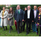 Foto de familia de candidatos del PSOE de León al Congreso y al Senado, corregida y actualizada ayer.