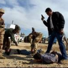 Guardias iraquíes detienen a ladrones de petróleo en Bagdad