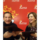 Julio Michel con la consejera Alicia García.