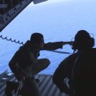 Soldados de la Marina egipcia, en las labores de búsqueda. MINISTERIO DE DEFENSA EGIPCIO