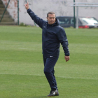 Tomé ha tenido tres días para recuperar el ánimo de su plantilla y afrontar con garantías el choque ante el Celta B. L. DE LA MATA