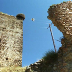 El estado de conservación del castillo de Benar es deficiente, necesita consolidar sus muros.