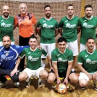 Formación del equipo del Pinaster, tercer clasificado de la Liga Veteranos de Ponferrada. DL