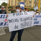 Un grupo se manifiesta en Managua en contra de Chávez.