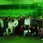 El grupo de jóvenes del IES Vía de la Plata de La Bañeza que visitaron esta empresa.